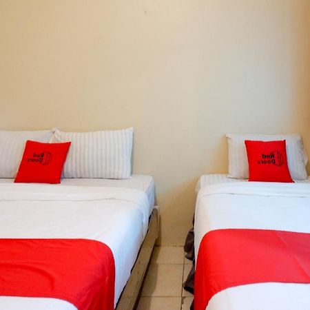 Reddoorz Near Universitas Diponegoro Semarang 2 Exterior photo