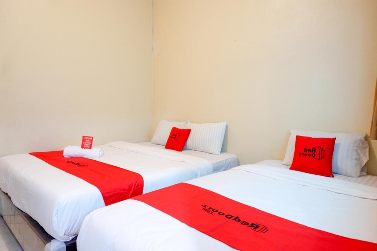 Reddoorz Near Universitas Diponegoro Semarang 2 Exterior photo
